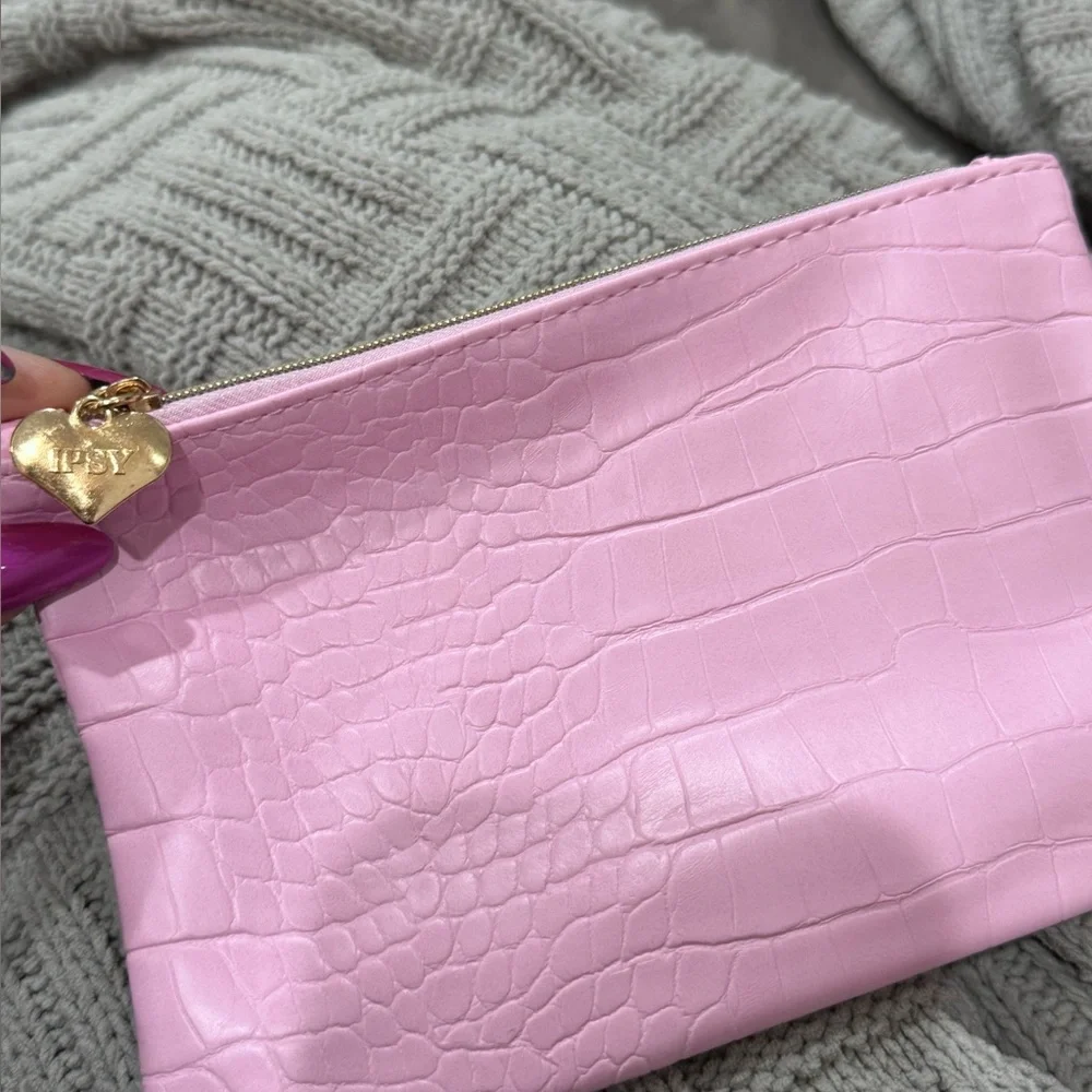 Ipsy ‘Self Love’ Light Pink Embossed Cosmetic Glam Bag